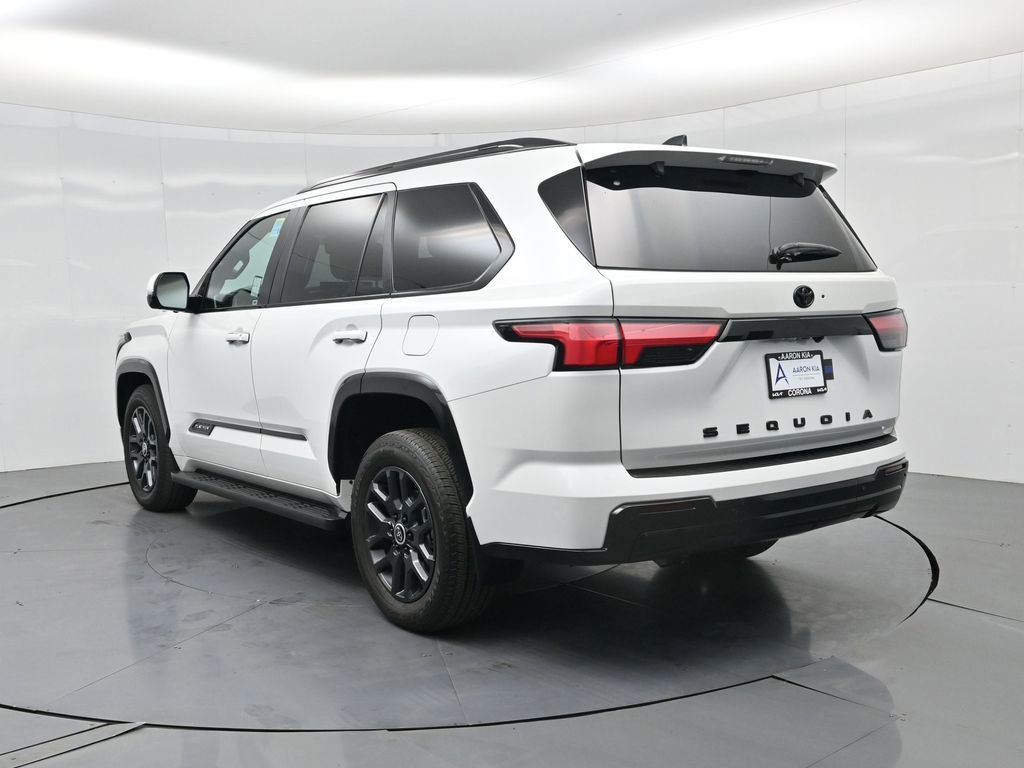 Used 2024 Toyota Sequoia Platinum image 5