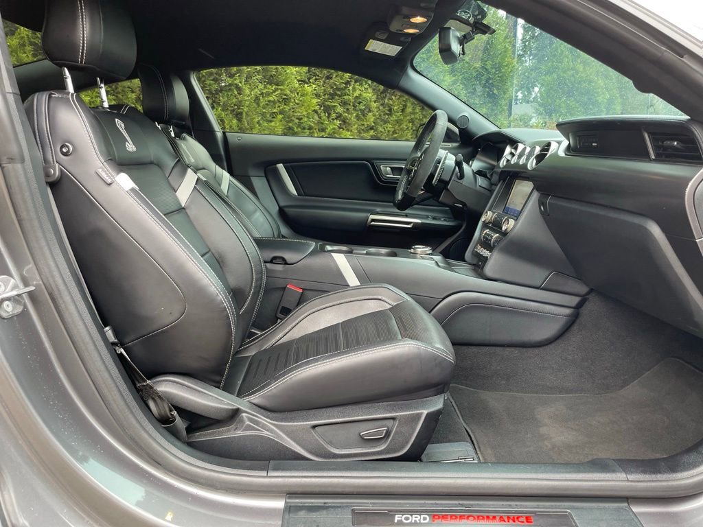 Used 2021 Ford Mustang Shelby GT500 w/ Technology Package RWD image 21