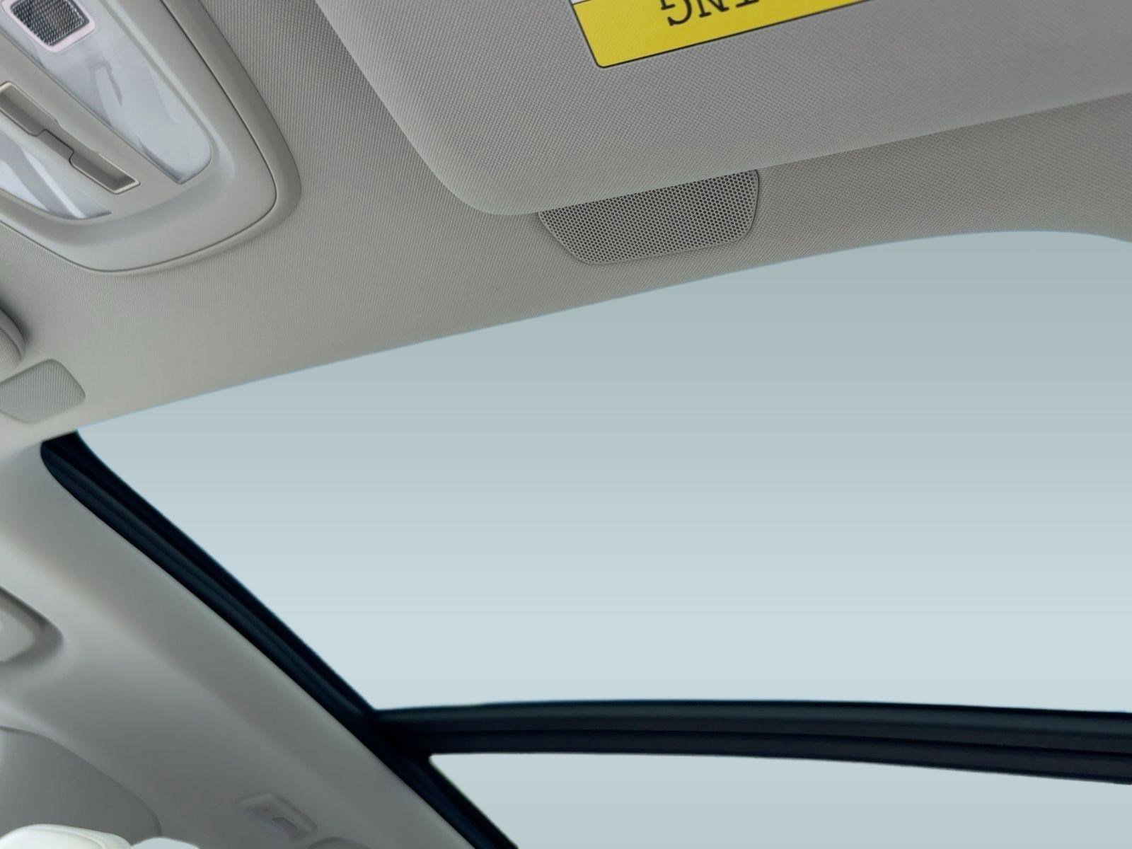 New 2026 Volvo XC90 B6 Ultra image 15