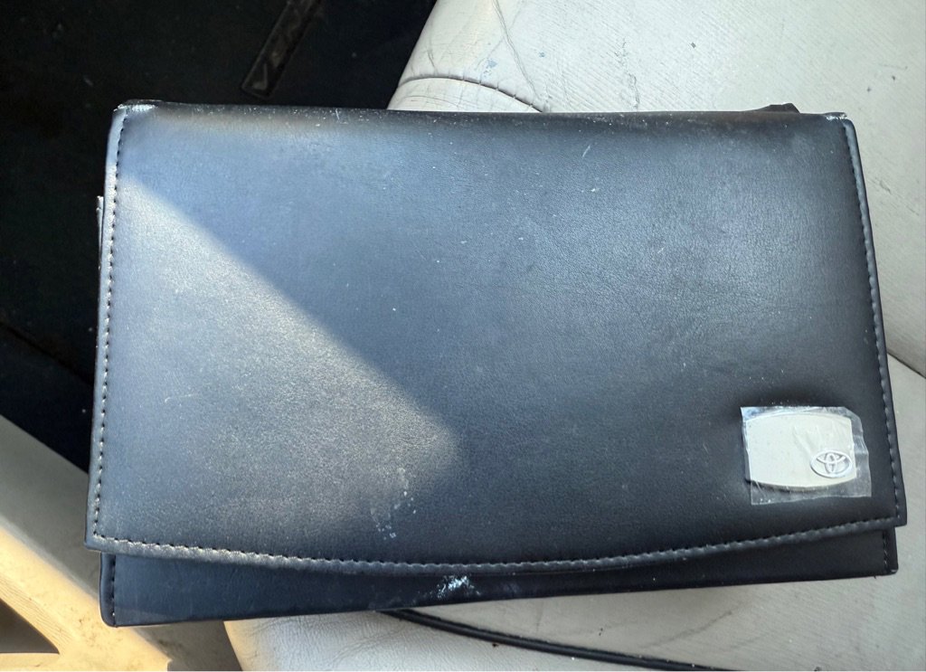 Used 2010 Toyota Venza w/ Premium Pkg #2 image 12