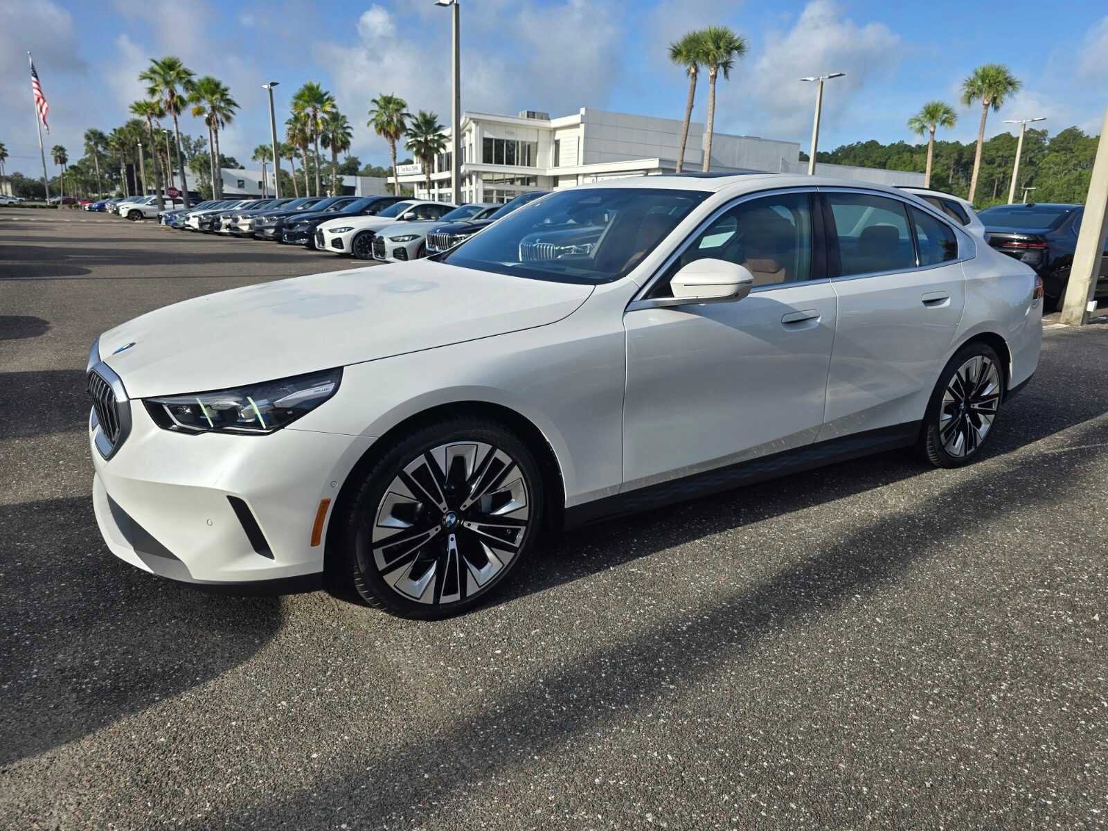 New 2025 BMW 530i w/ Premium Package image 2