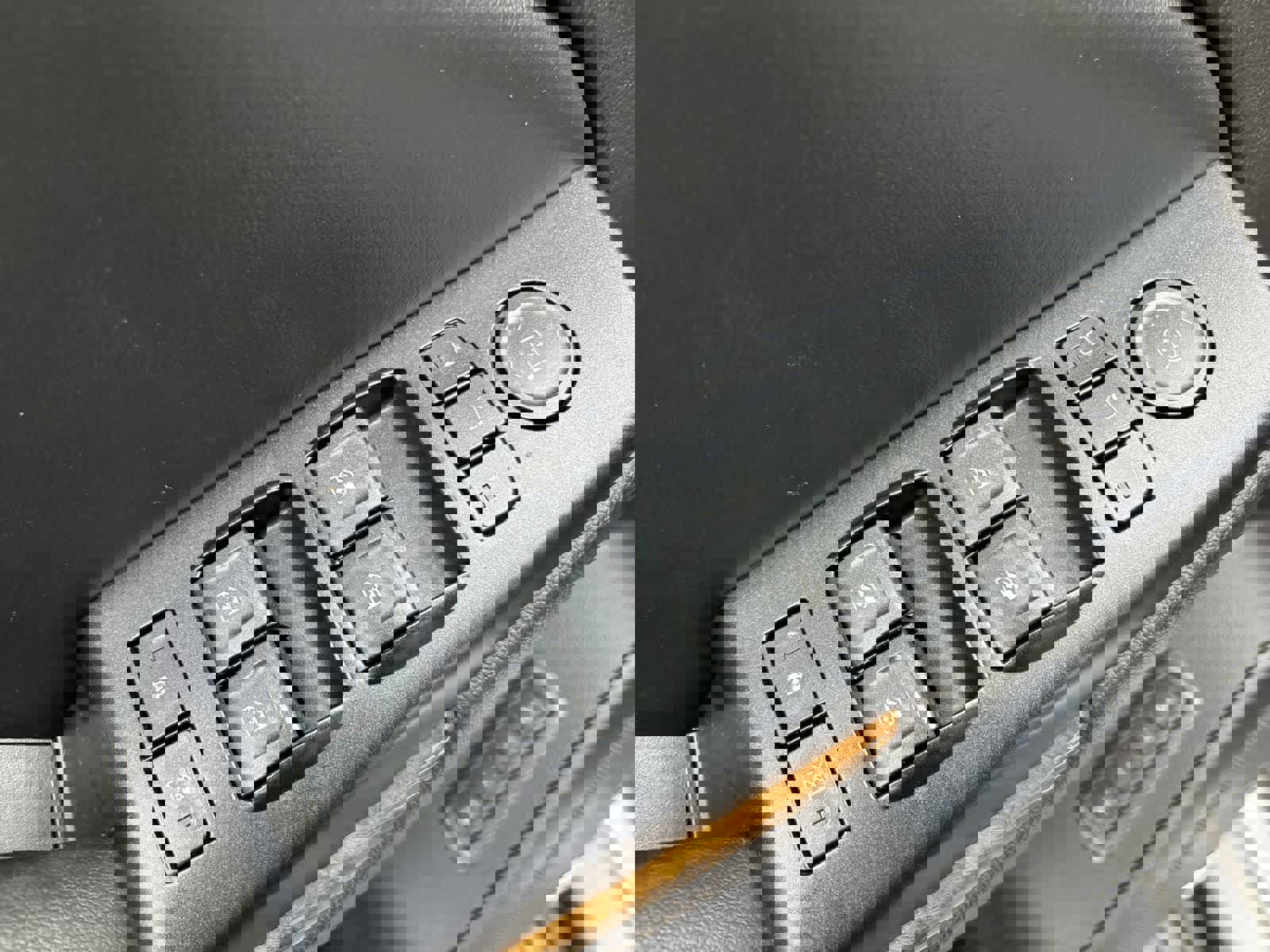 Used 2015 GMC Yukon Denali w/ Open Road Package image 8