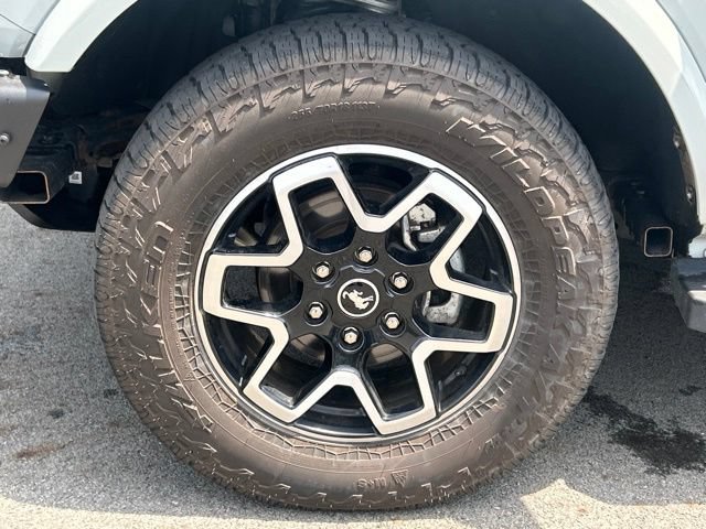 Used 2022 Ford Bronco Outer Banks AWD/4WD image 16