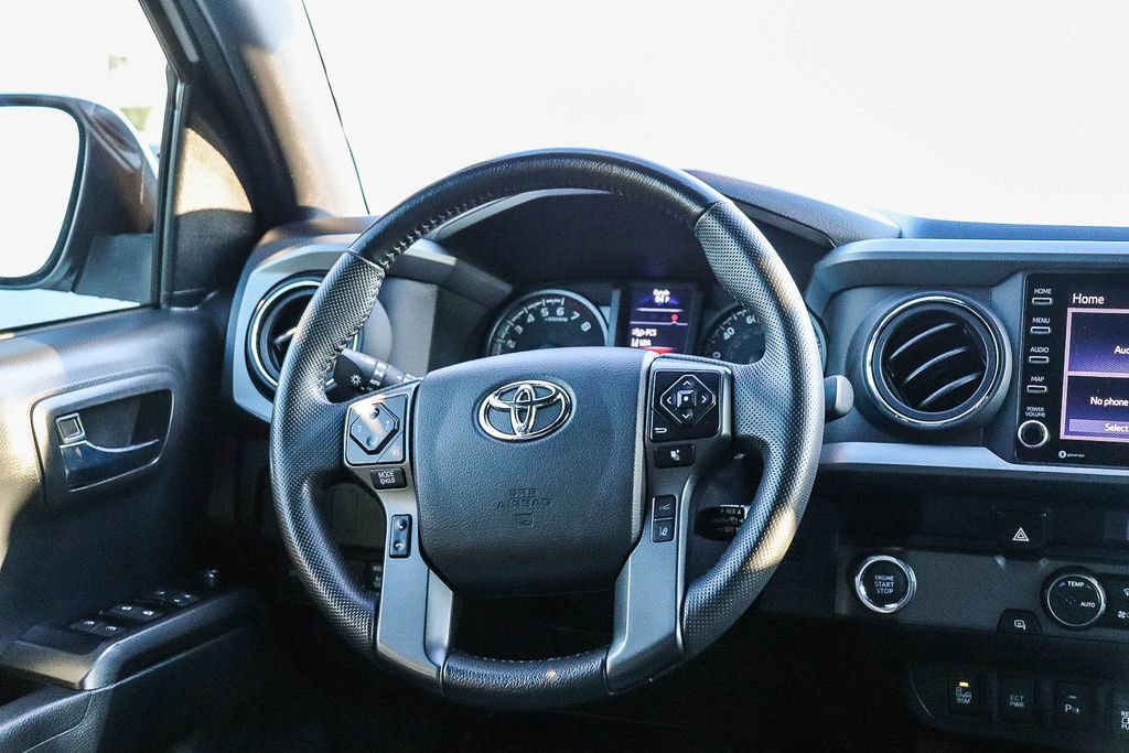 Used 2022 Toyota Tacoma TRD Off-Road w/ Technology Package RWD image 17