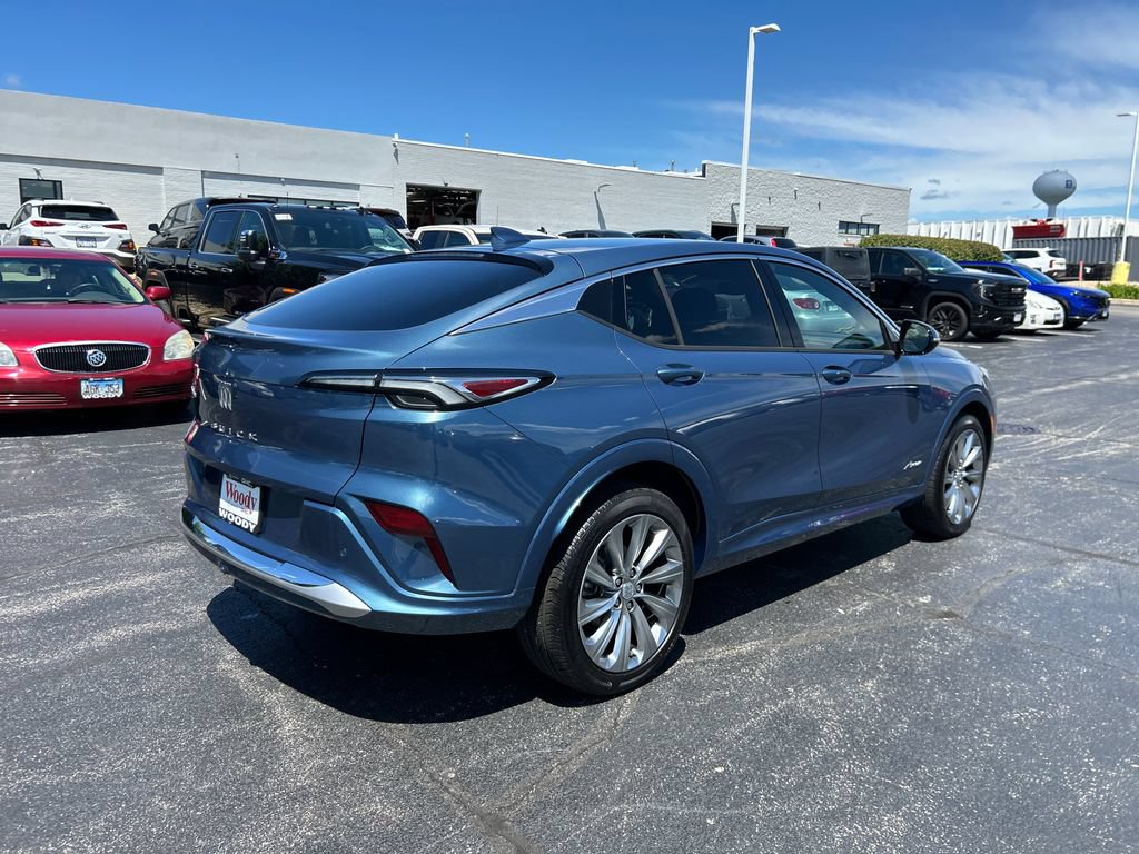 Certified 2025 Buick Envista Avenir FWD image 8