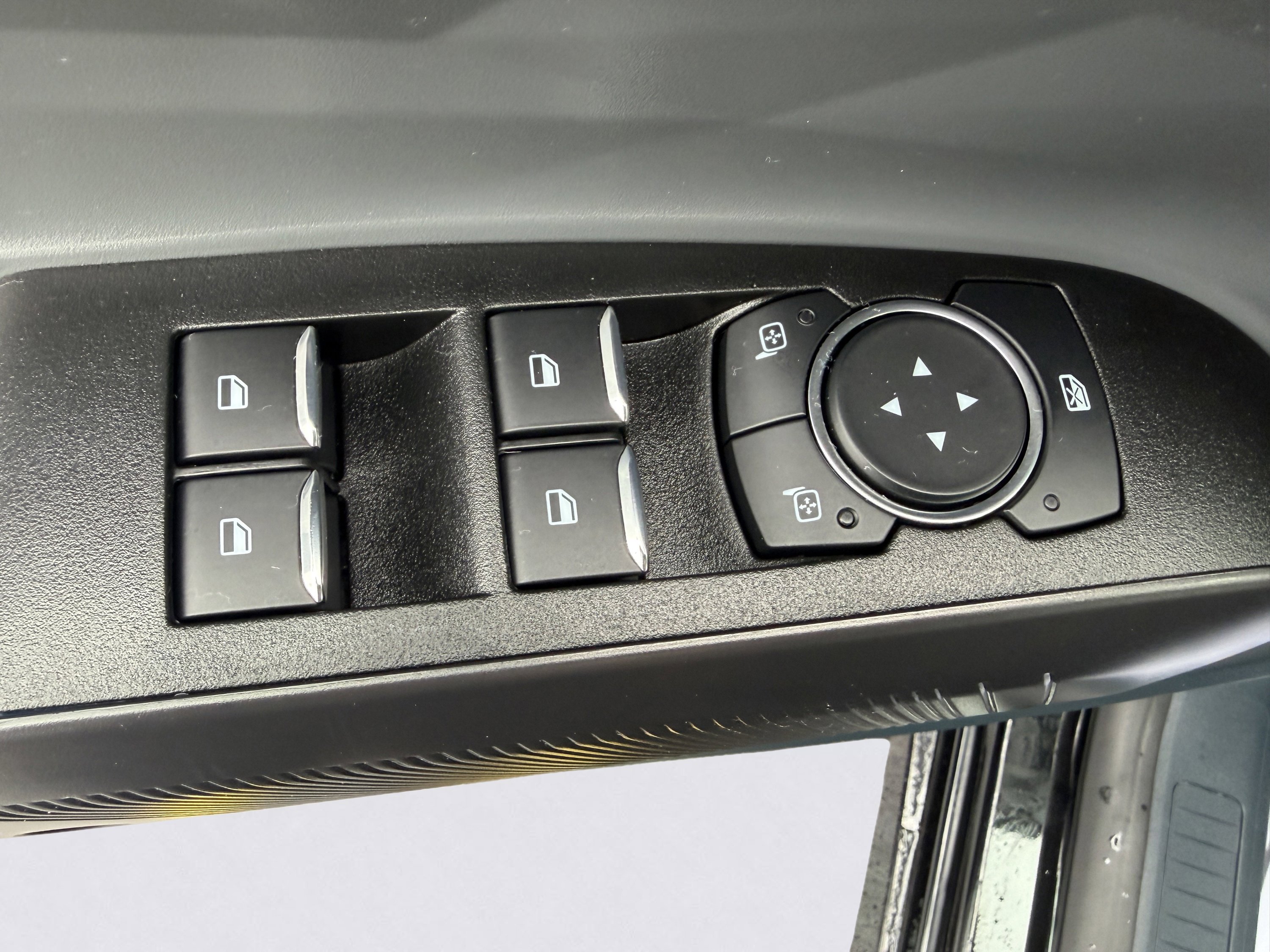 Used 2025 Ford Maverick Lobo image 34