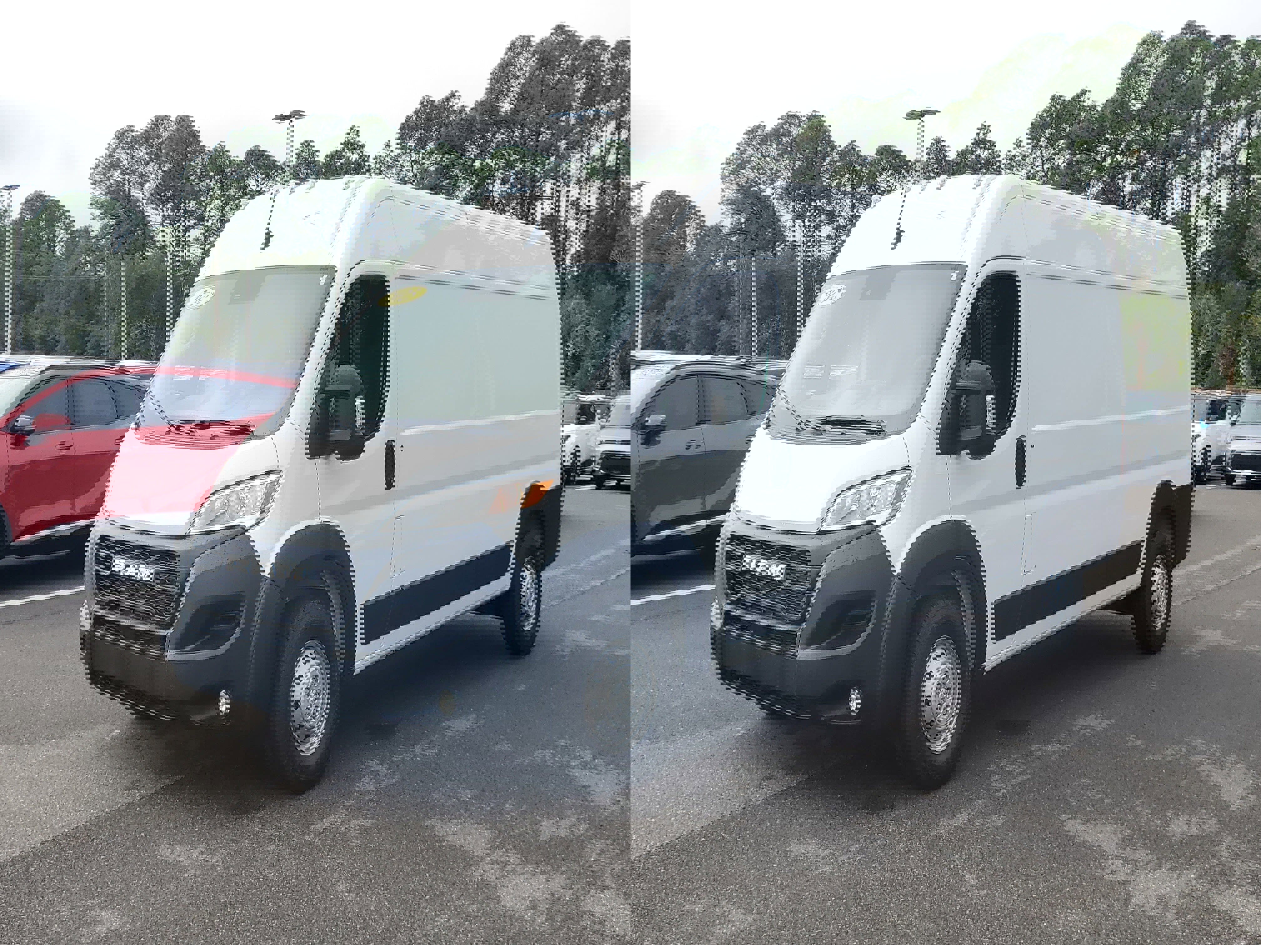 Used 2025 RAM ProMaster 2500 w/ Convenience Group image 3