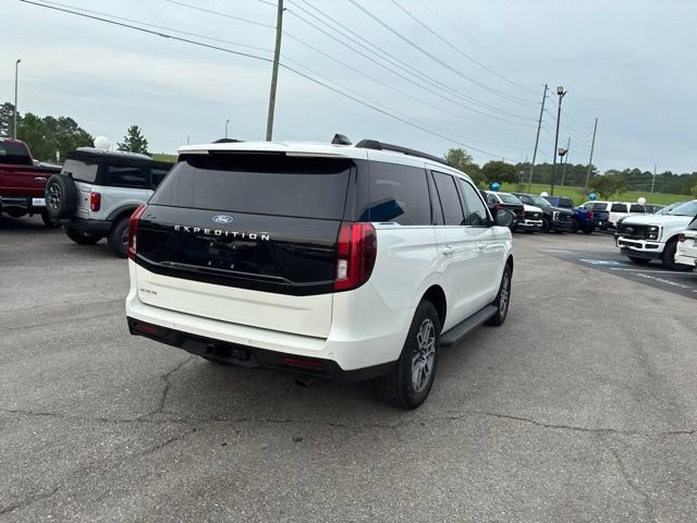 Used 2025 Ford Expedition Active AWD/4WD image 31