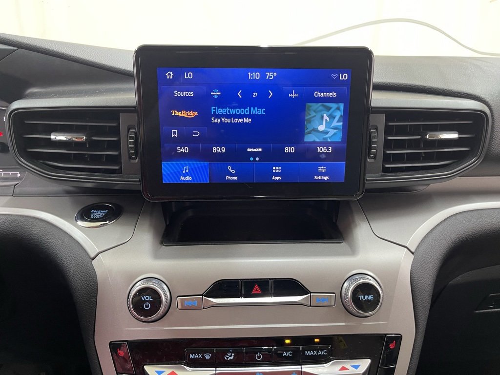 Used 2023 Ford Explorer XLT image 29