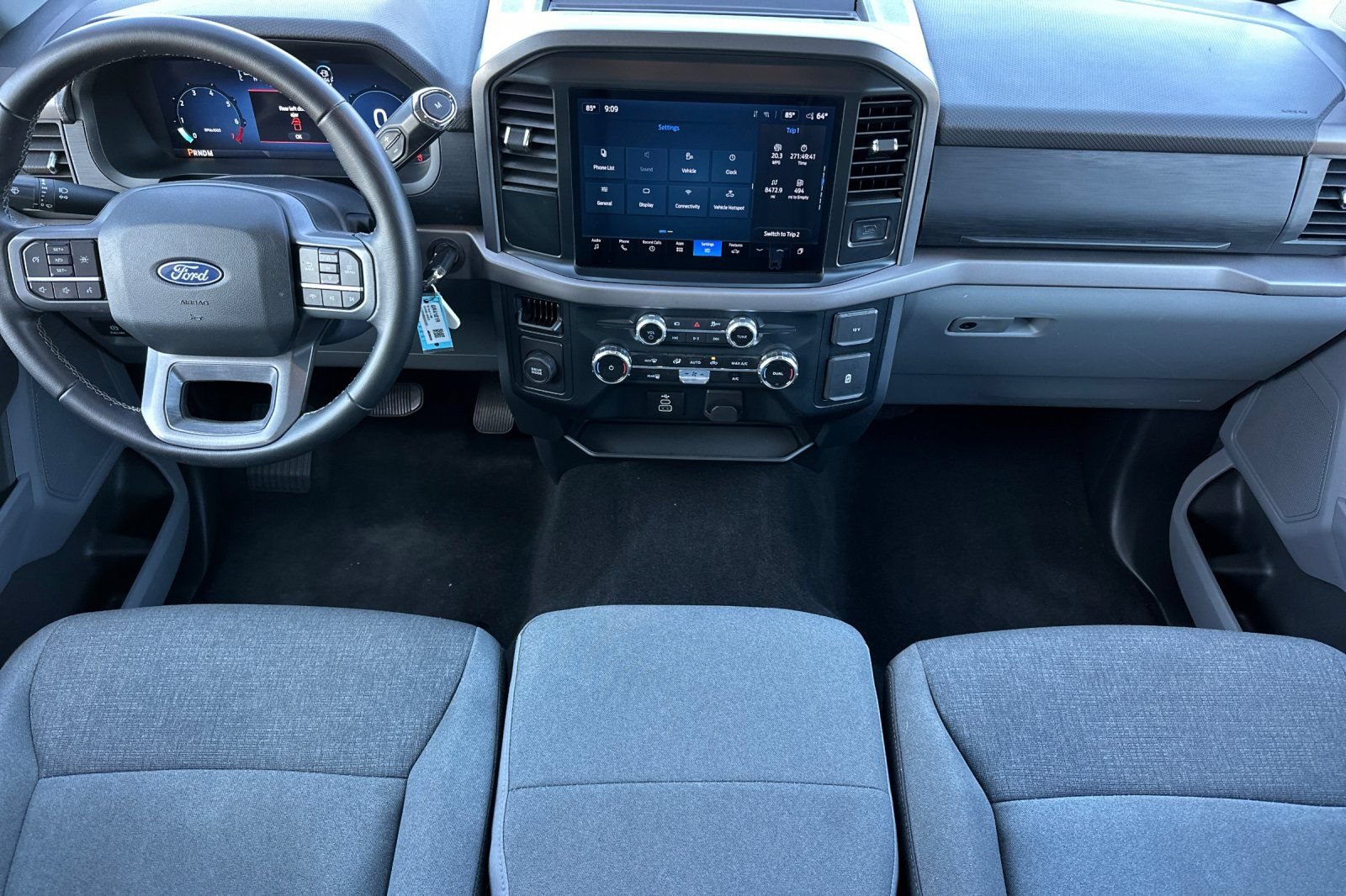 Used 2025 Ford F150 XLT w/ Equipment Group 301A Standard RWD image 15