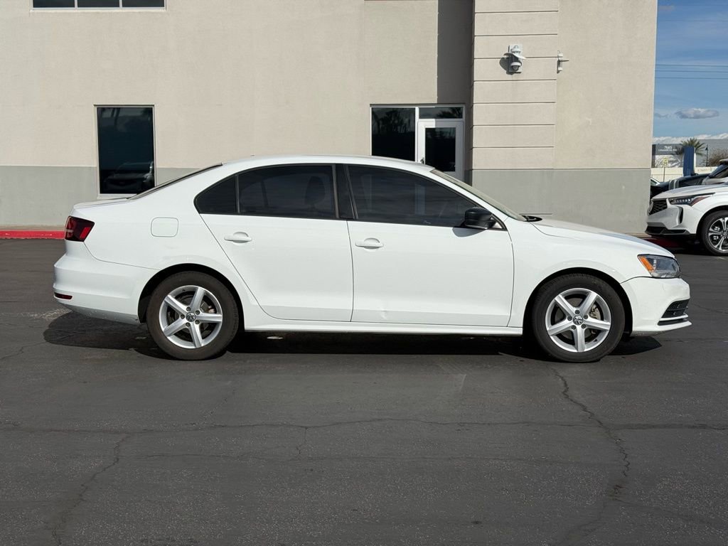 Used 2016 Volkswagen Jetta S image 4