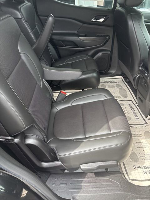 Used 2023 GMC Acadia SLT w/ Elevation Edition AWD/4WD image 8