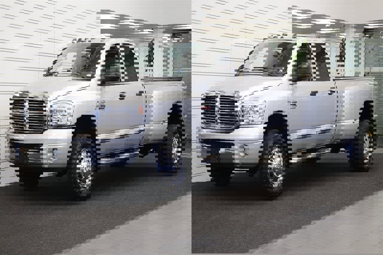 Used 2008 Dodge Ram 3500 Truck Laramie w/ Trailer Tow Group AWD/4WD image 1
