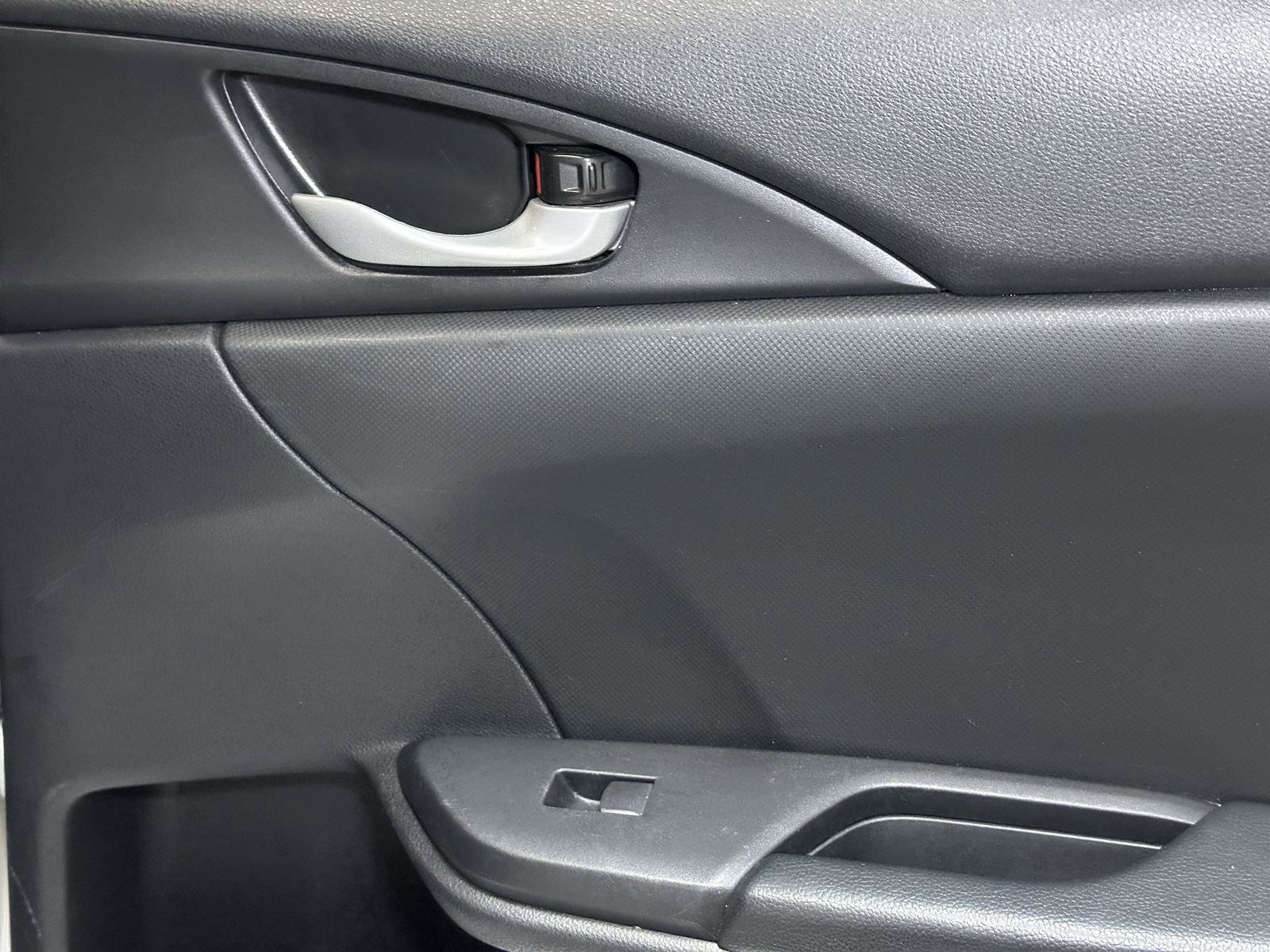 Used 2020 Honda Civic Sport image 34