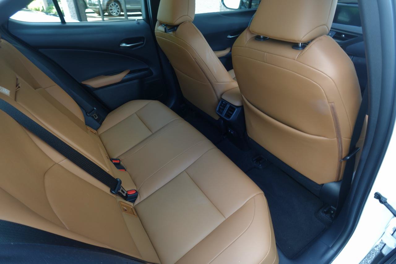 Used 2020 Lexus UX 200 w/ Premium Package FWD image 11