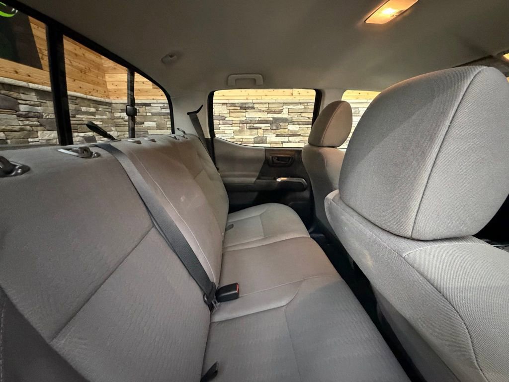 Used 2017 Toyota Tacoma SR5 w/ Tow Package AWD/4WD image 27