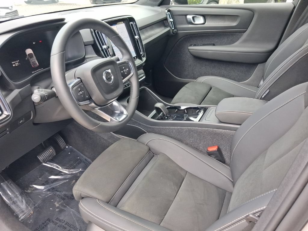 Used 2023 Volvo C40 P8 Recharge Plus AWD/4WD image 13