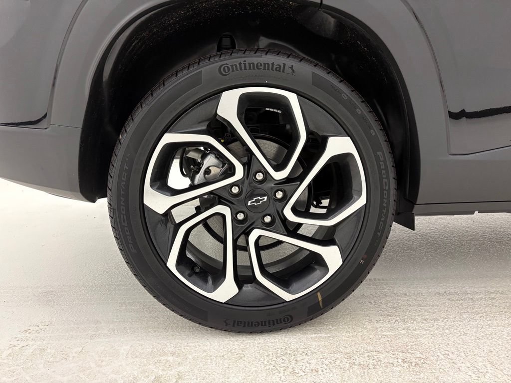 New 2026 Chevrolet Trax RS w/ Driver Confidence Package FWD image 22