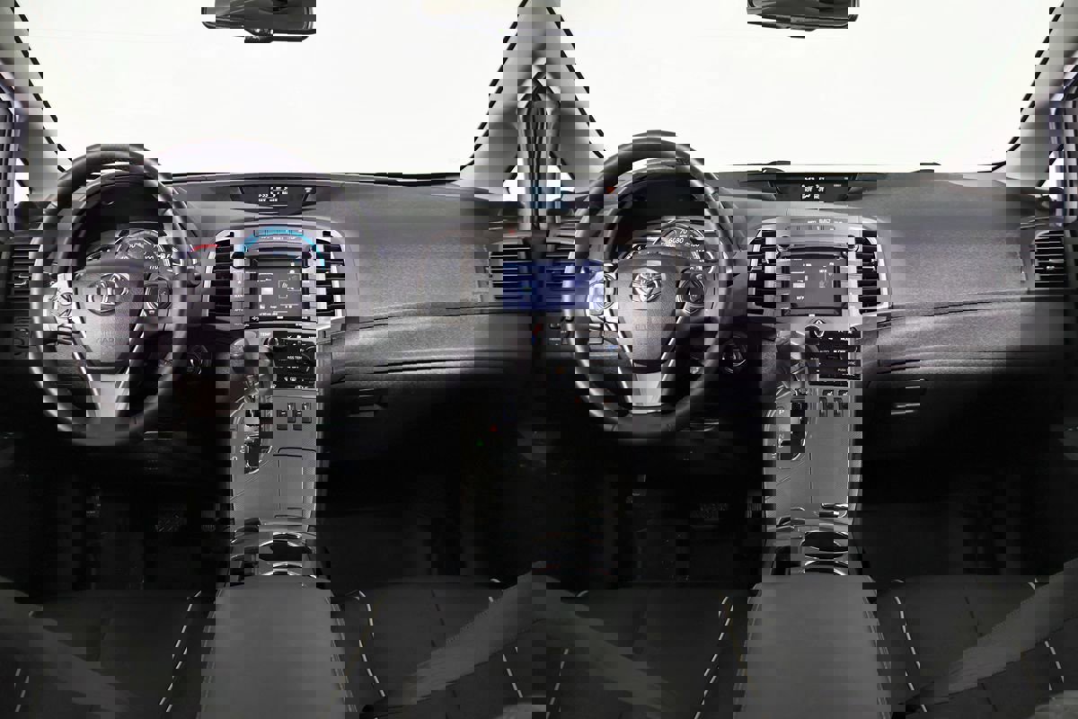 Used 2015 Toyota Venza XLE w/ XLE Premium Package image 25