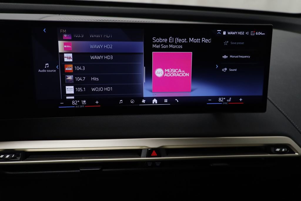 Certified 2024 BMW iX xDrive50 w/ Convenience Package image 9