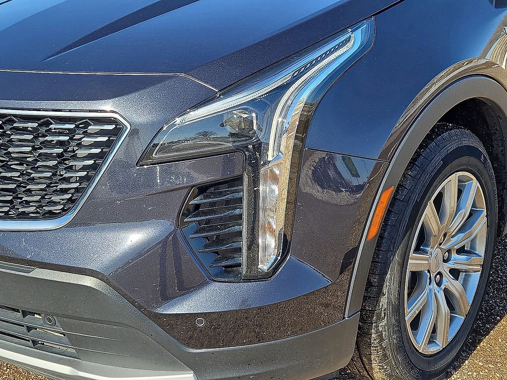 Used 2023 Cadillac XT4 Premium Luxury image 9