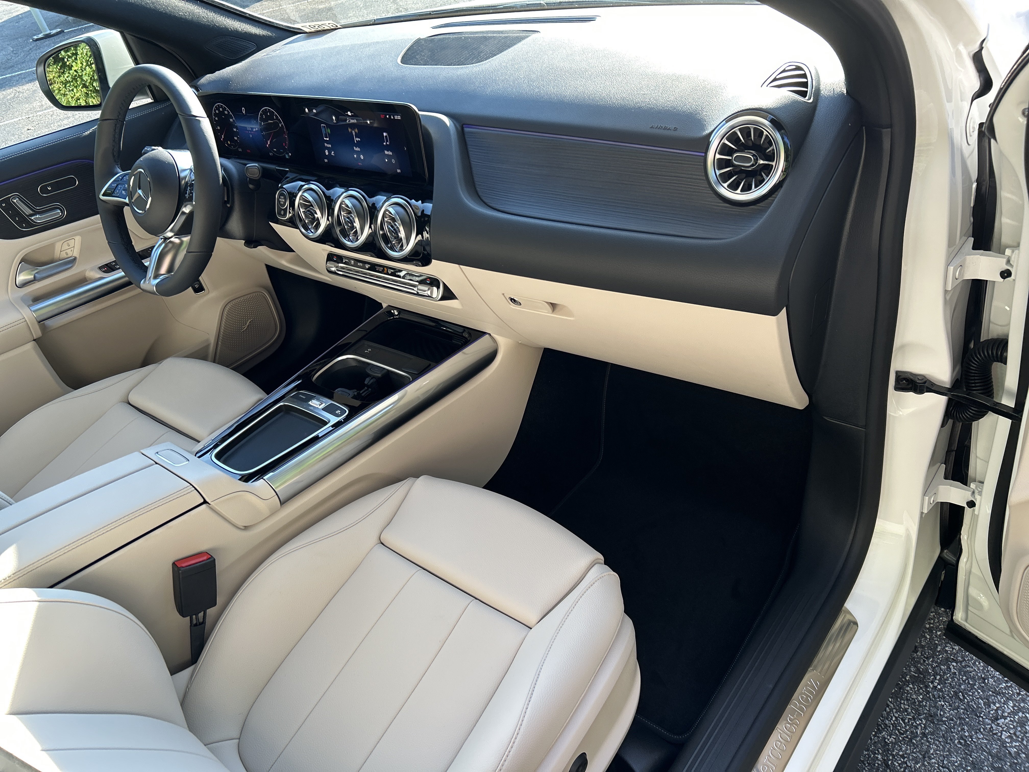 New 2026 Mercedes-Benz GLA 250 image 42