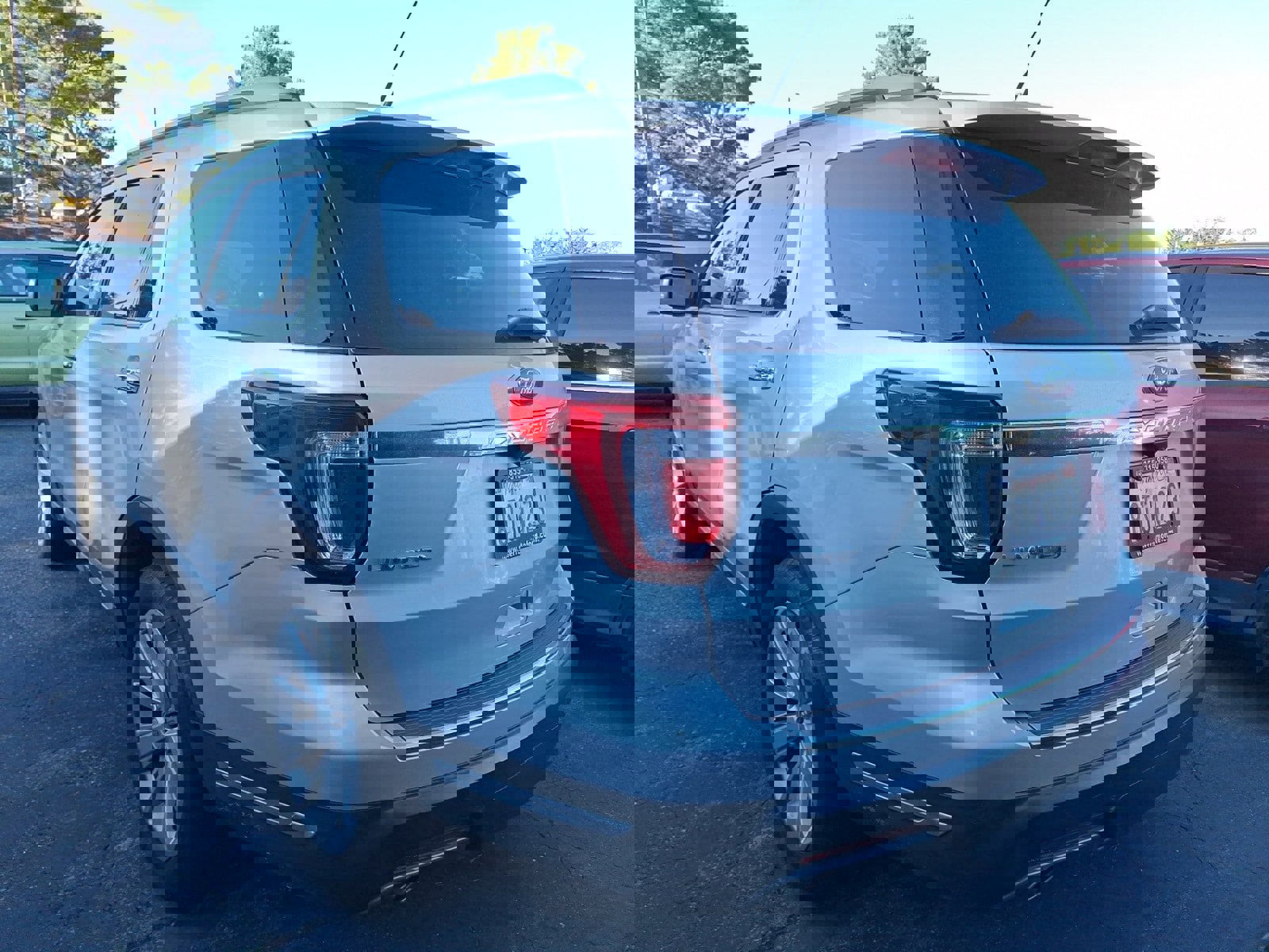 Used 2019 Ford Explorer Limited w/ Class III Trailer Tow Package image 4