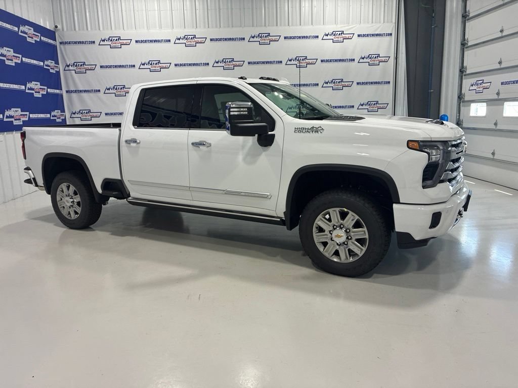 New 2026 Chevrolet Silverado 2500 High Country w/ High Country Premium Package AWD/4WD image 13