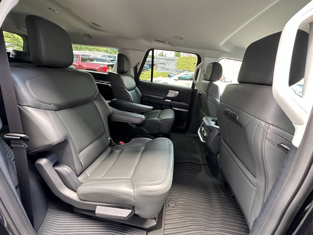 New 2026 Ford Expedition Max Active AWD/4WD image 24