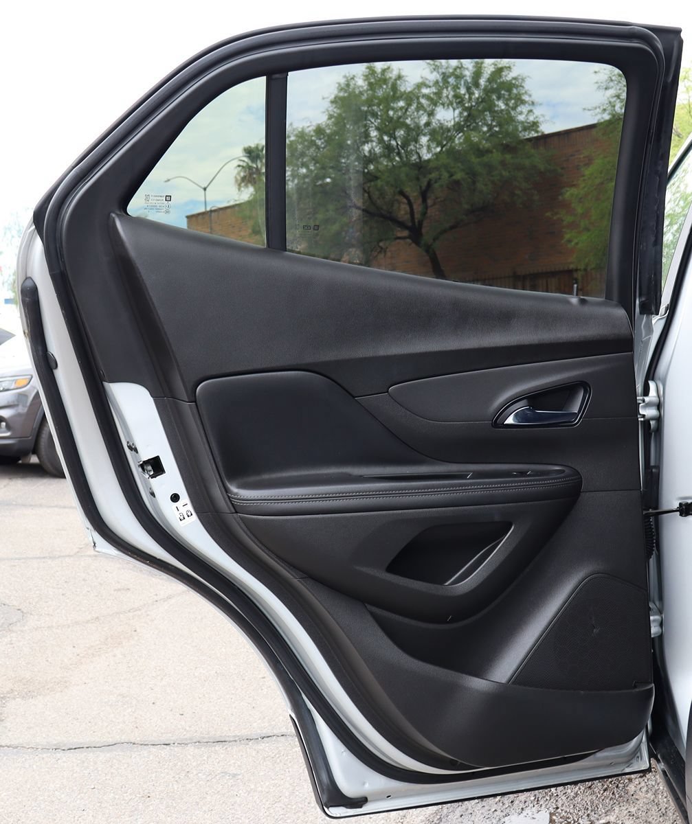 Used 2021 Buick Encore Preferred w/ Safety Package II FWD image 29
