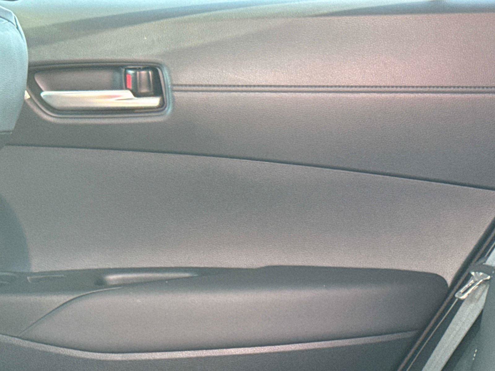Used 2025 Toyota Corolla Cross XLE w/ Convenience Package FWD image 15
