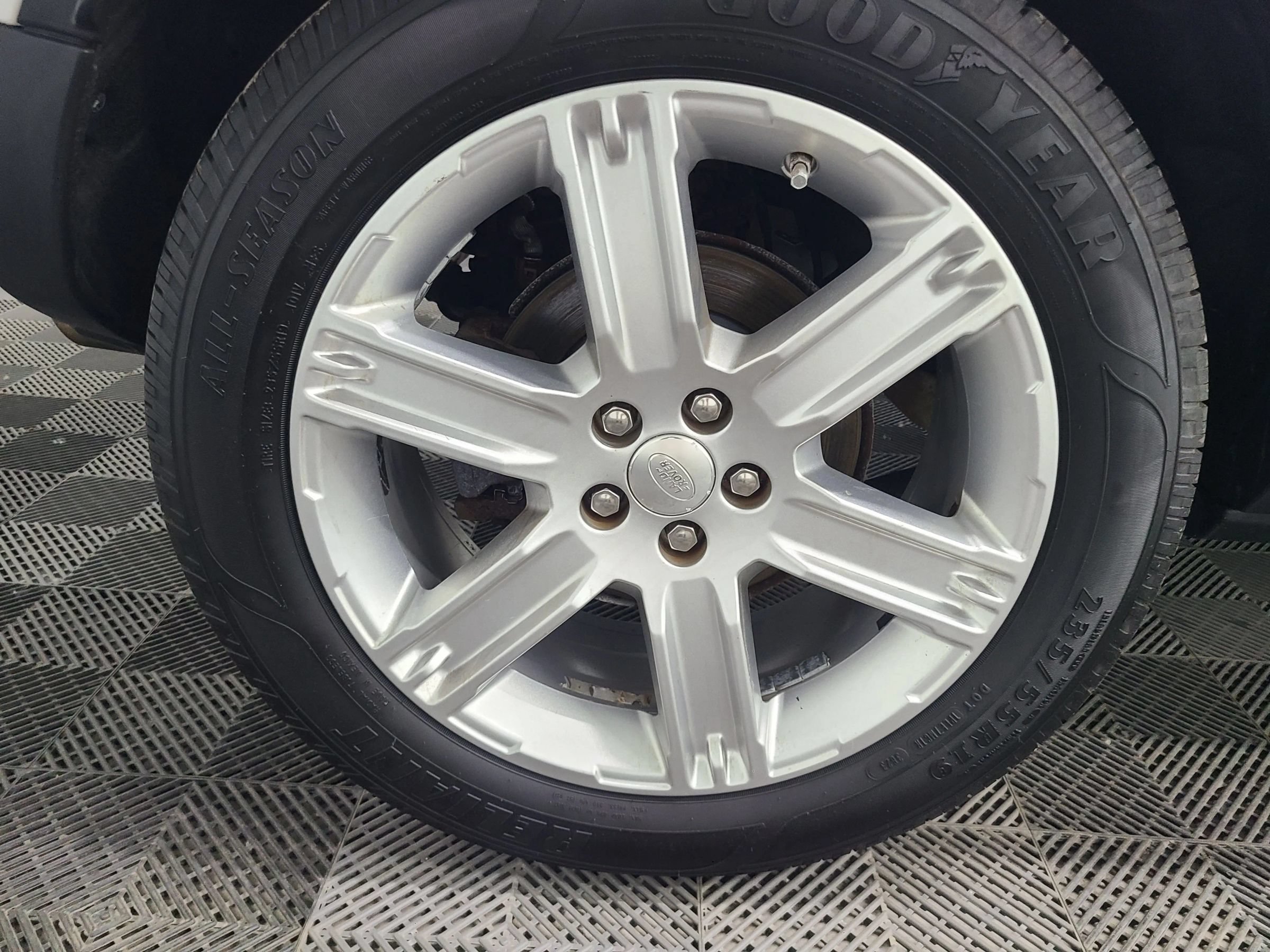 Used 2015 Land Rover Range Rover Evoque Pure Plus AWD/4WD image 16