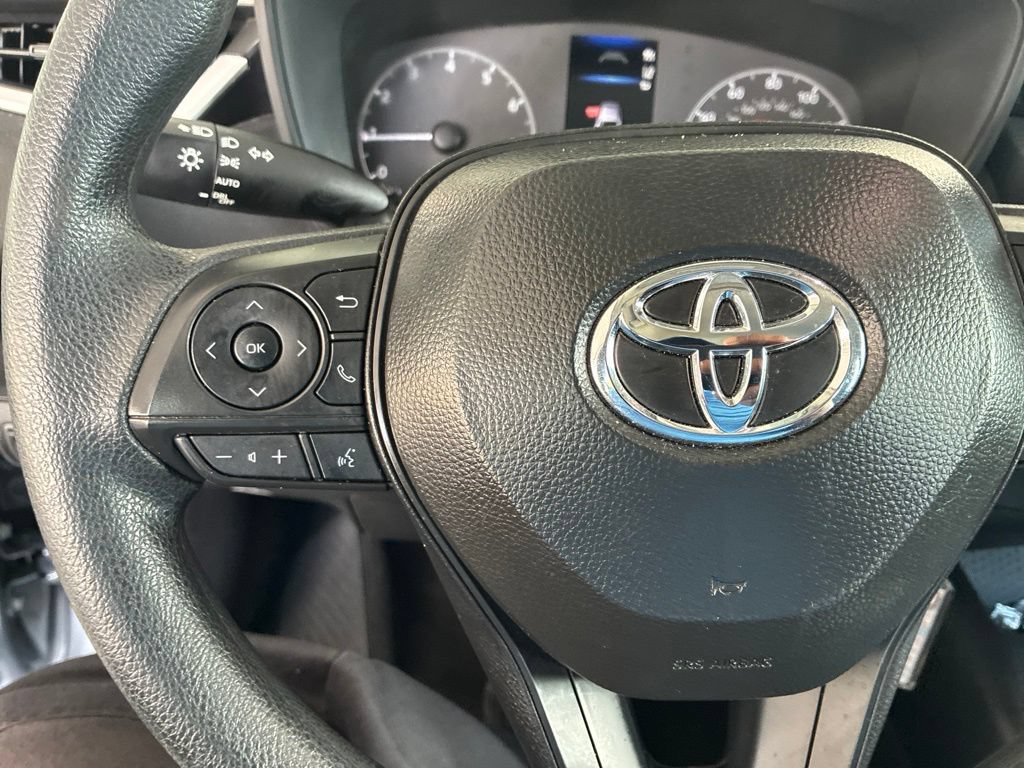 Used 2025 Toyota Corolla LE FWD image 23