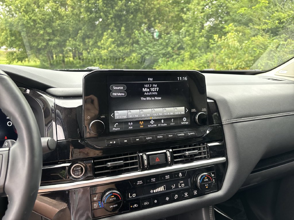 Certified 2024 Nissan Pathfinder Platinum AWD/4WD image 31