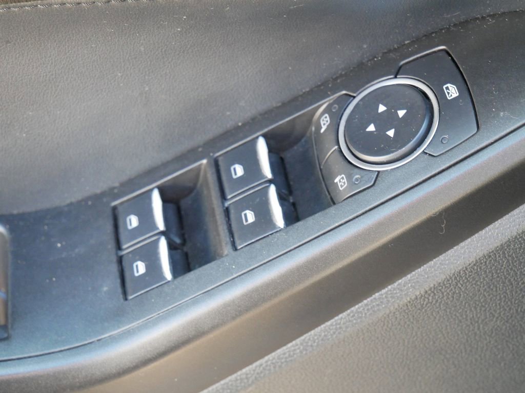 Used 2020 Ford Explorer XLT w/ Comfort Package AWD/4WD image 18