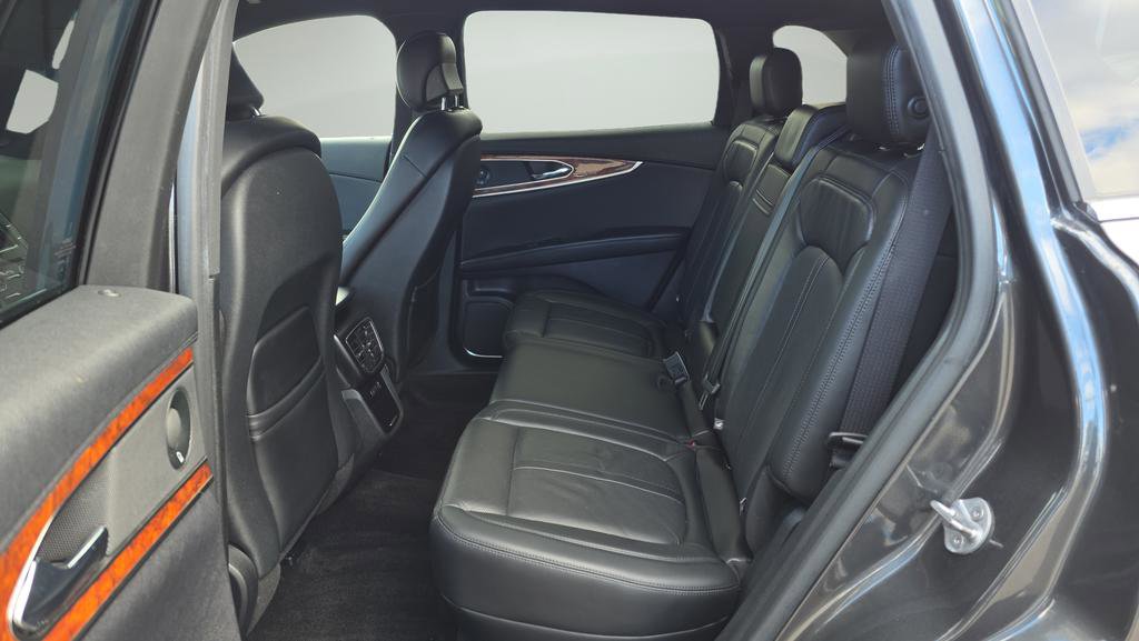 Used 2020 Lincoln Nautilus Reserve w/ Equipment Group 201A image 14