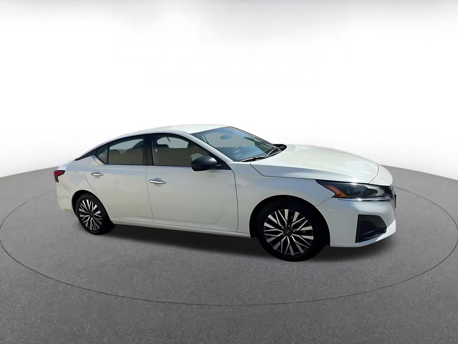 Used 2025 Nissan Altima 2.5 SV FWD video 2