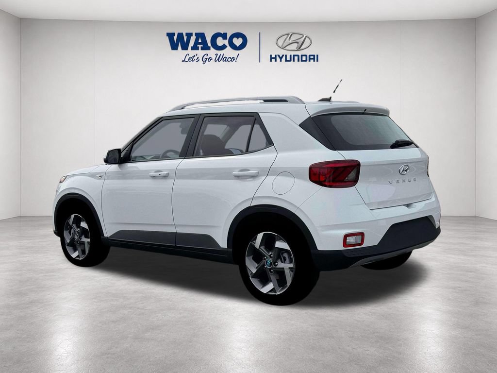 Used 2026 Hyundai Venue SEL FWD image 6