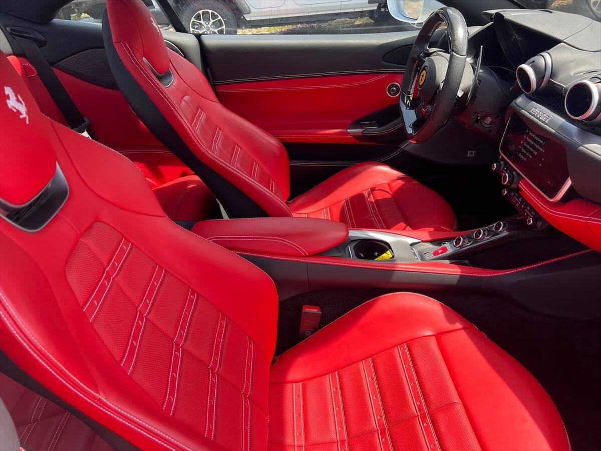 Used 2023 Ferrari Portofino M RWD image 8