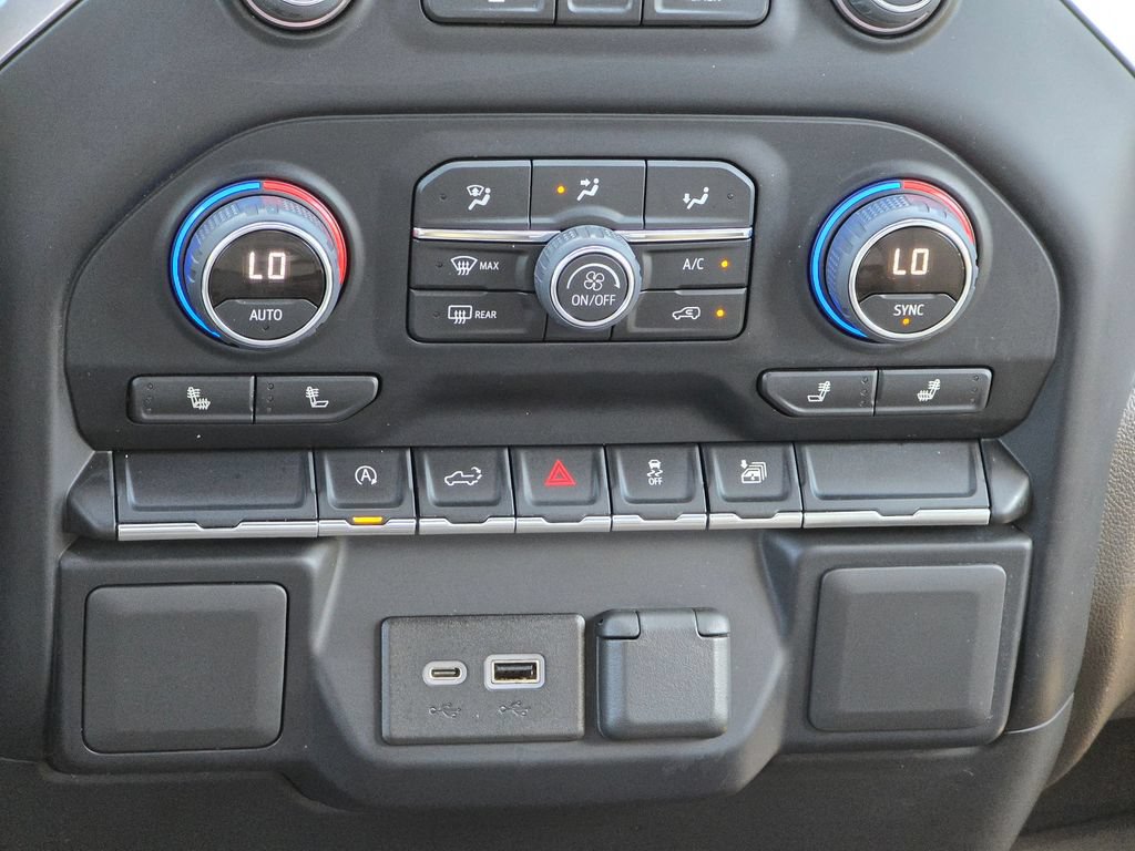 Certified 2022 Chevrolet Silverado 1500 LT AWD/4WD image 36