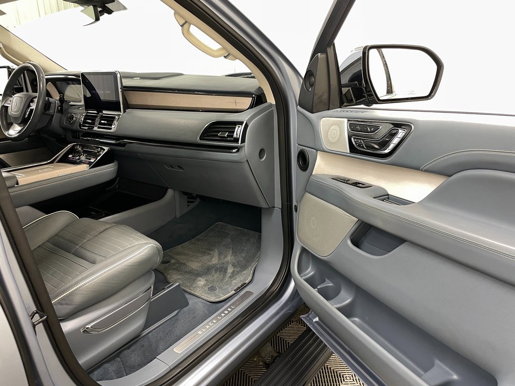 Used 2019 Lincoln Navigator Black Label image 39