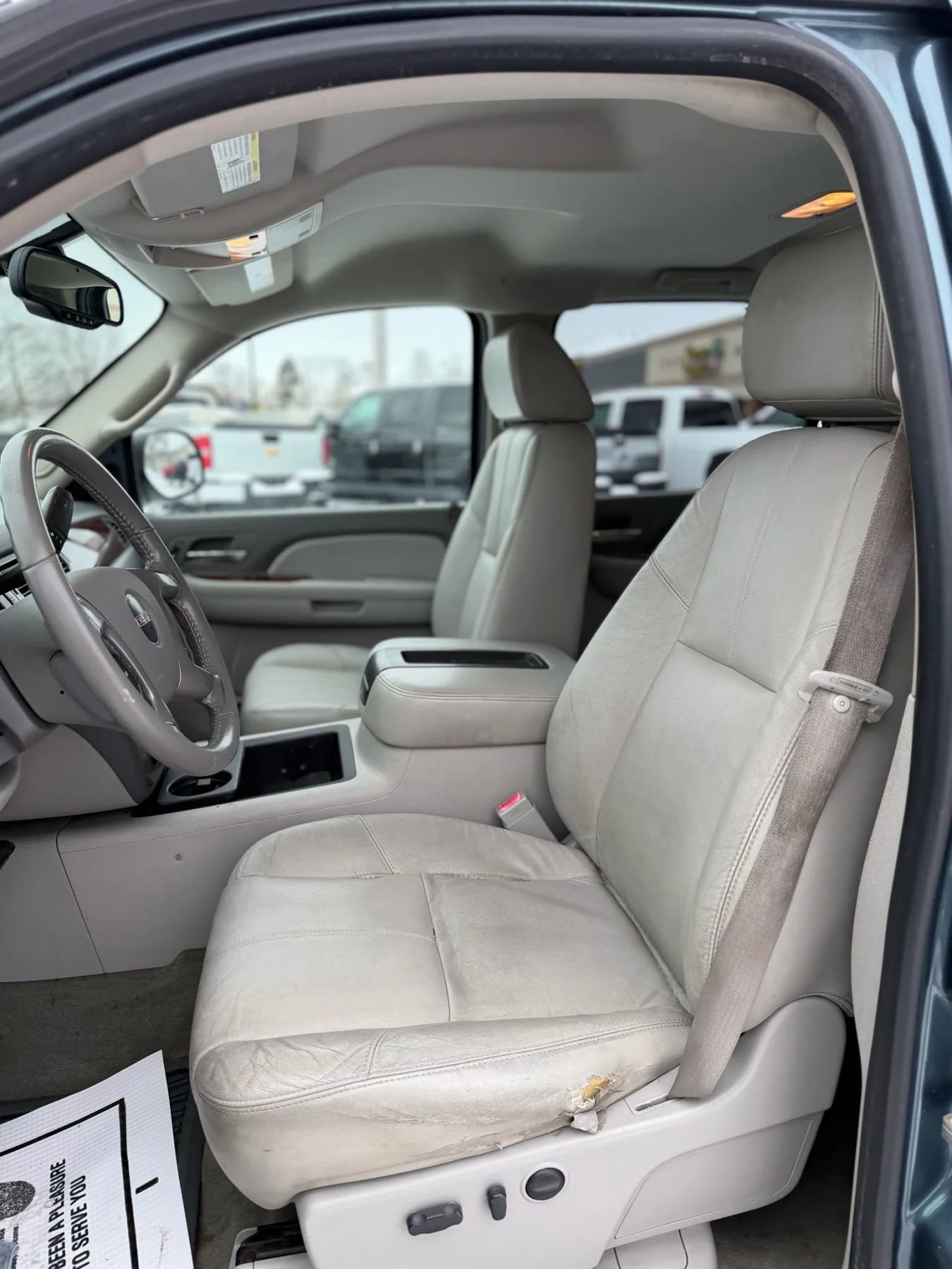 Used 2009 GMC Sierra 1500 SLT w/ Suspension Package, Off-Road image 9