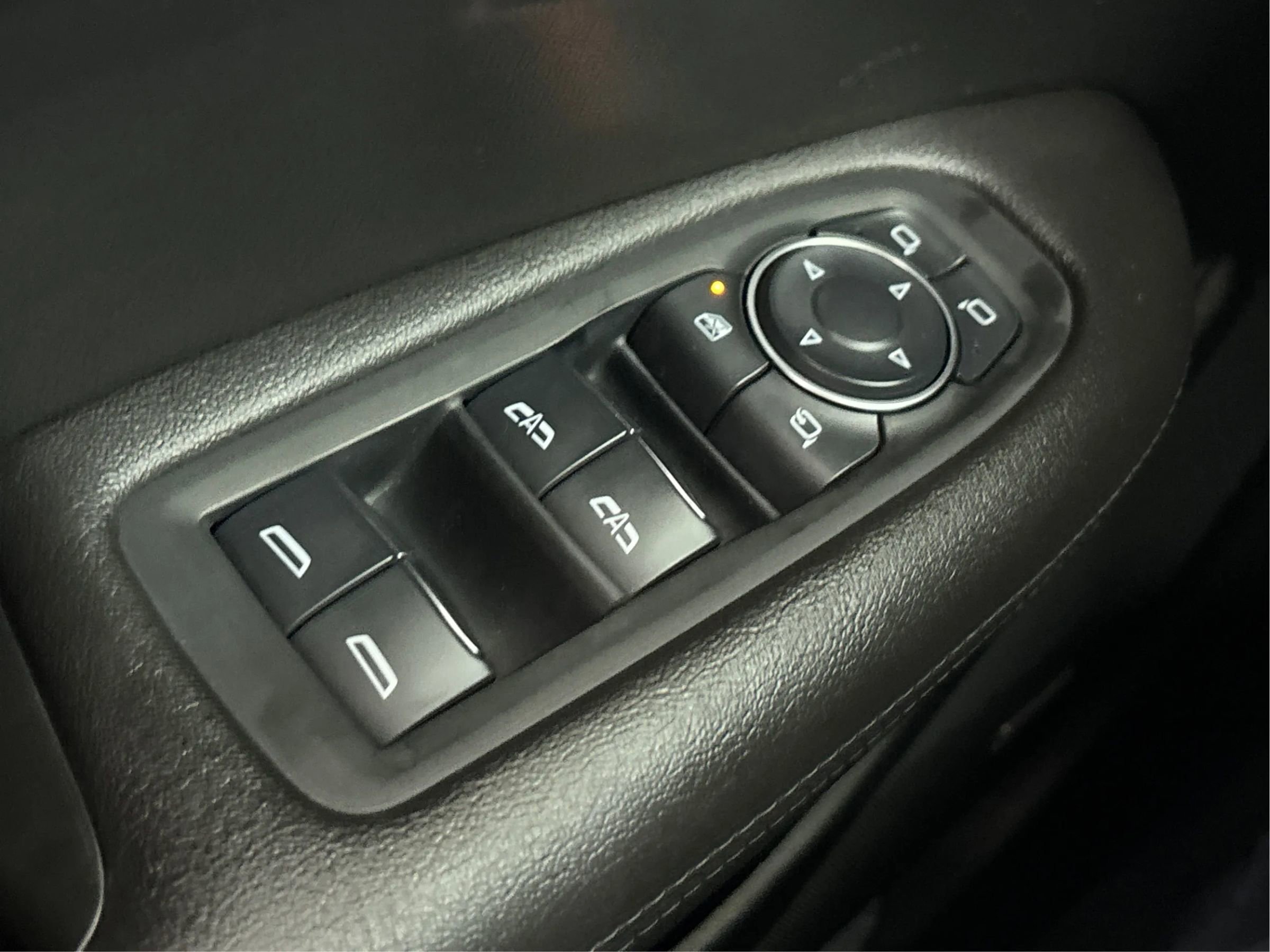 Used 2017 Cadillac XT5 Luxury image 43