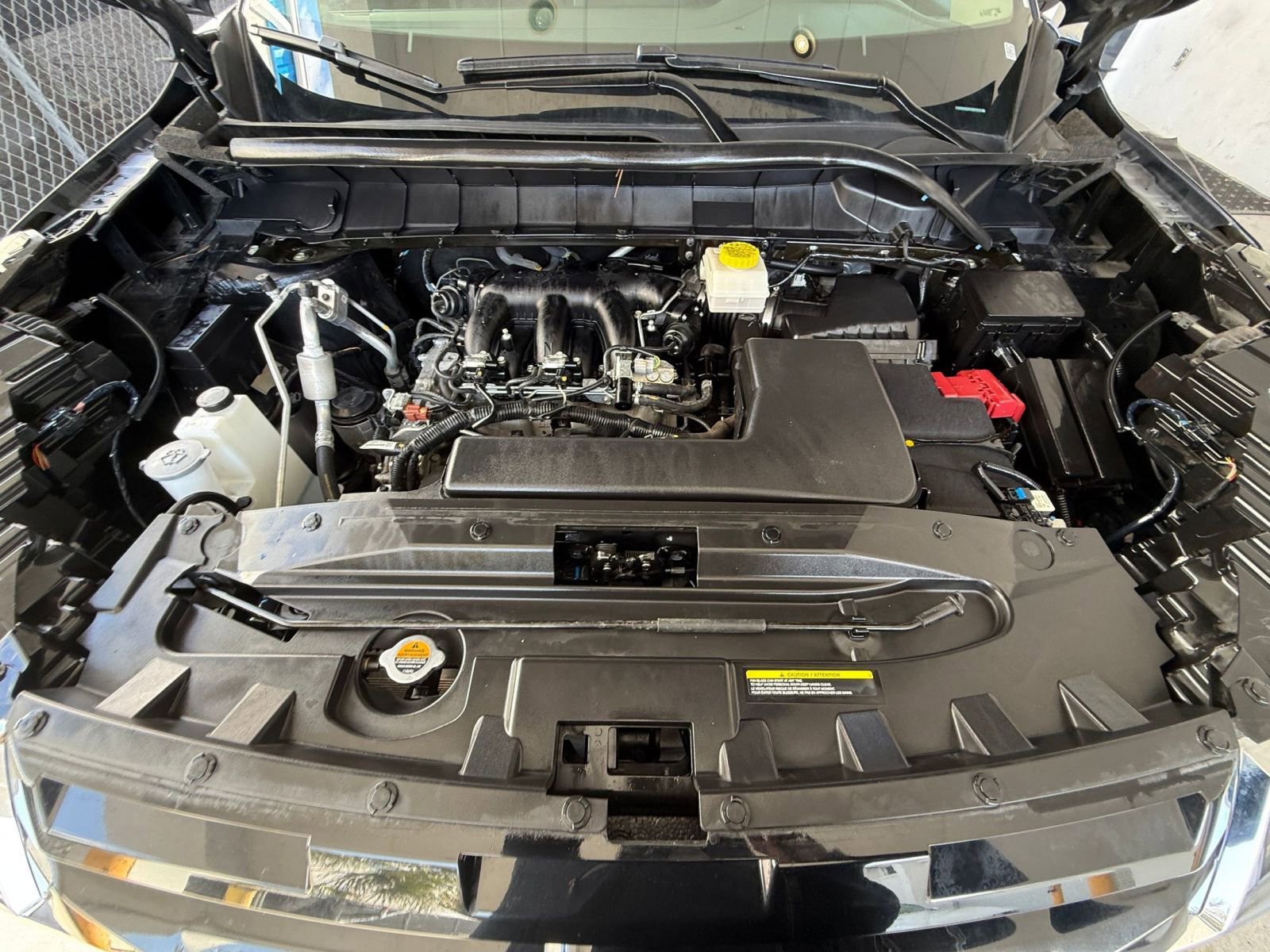 Used 2025 Nissan Pathfinder SV image 35