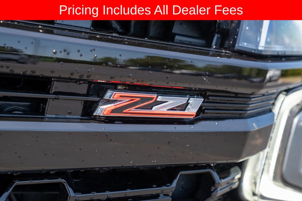 Used 2024 Chevrolet Tahoe Z71 w/ Luxury Package AWD/4WD image 3