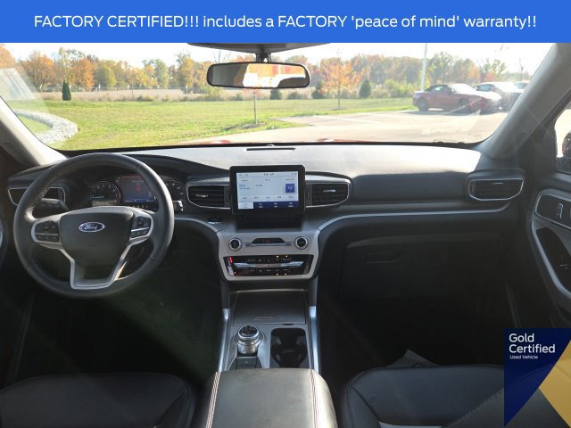 Used 2024 Ford Explorer XLT w/ Equipment Group 202A AWD/4WD image 19