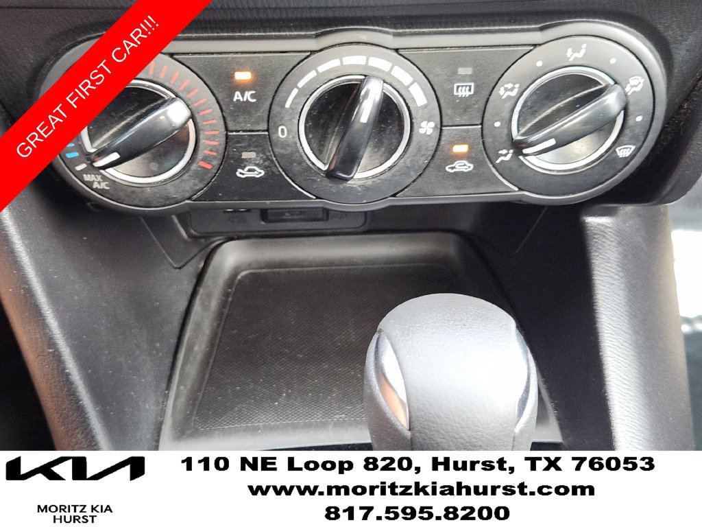 Used 2016 MAZDA MAZDA3 i Sport w/ Preferred Equipment Package FWD image 21