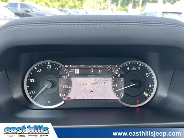 Used 2023 Land Rover Defender 130 SE AWD/4WD image 33