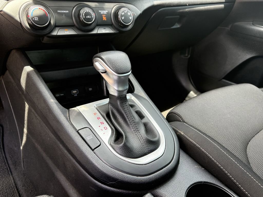 Used 2024 Kia Forte LXS w/ LXS Technology Package FWD image 20