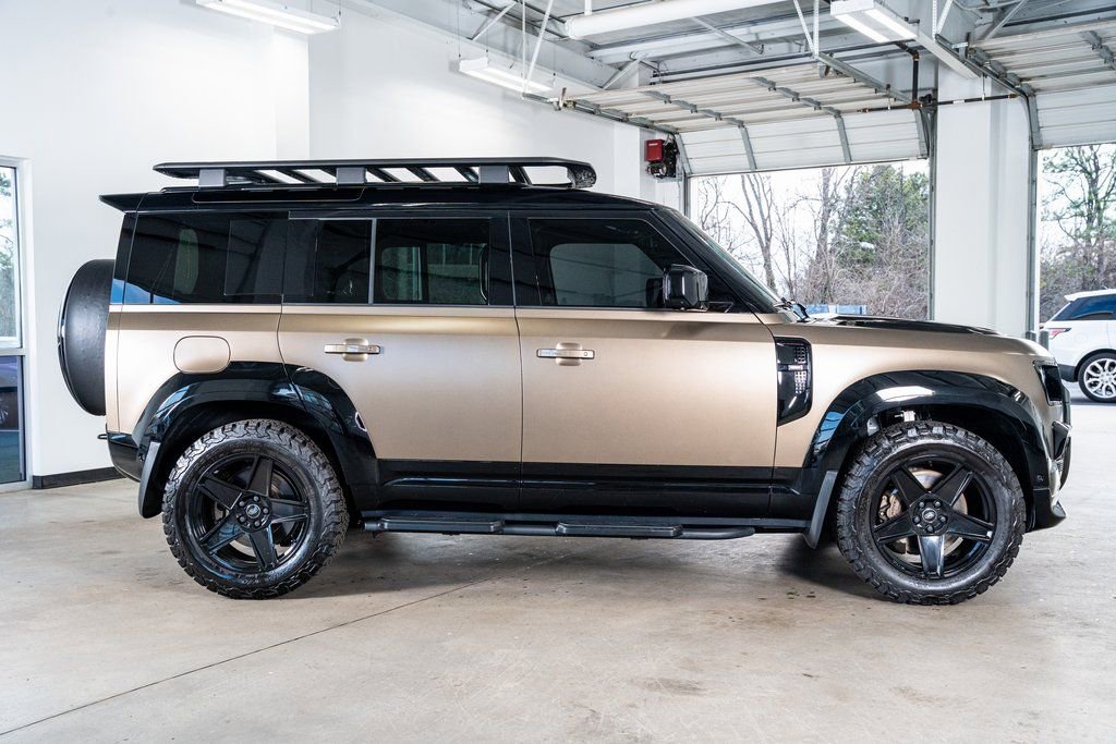 Used 2025 Land Rover Defender 110 X image 5